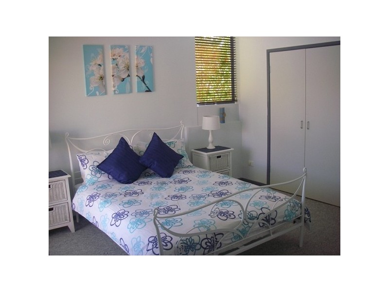 24 Castaways Cove, Castaways Beach QLD 4567