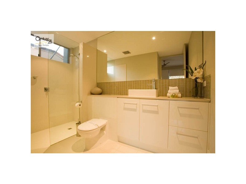 25 Mossman Crt, Noosa Heads QLD 4567