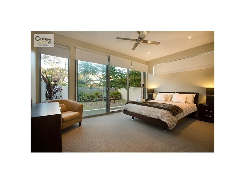 25 Mossman Crt, Noosa Heads QLD 4567