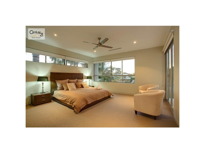 25 Mossman Crt, Noosa Heads QLD 4567