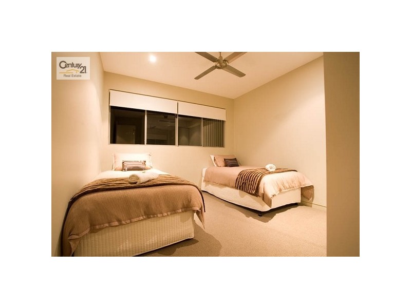 25 Mossman Crt, Noosa Heads QLD 4567