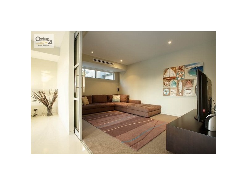 25 Mossman Crt, Noosa Heads QLD 4567