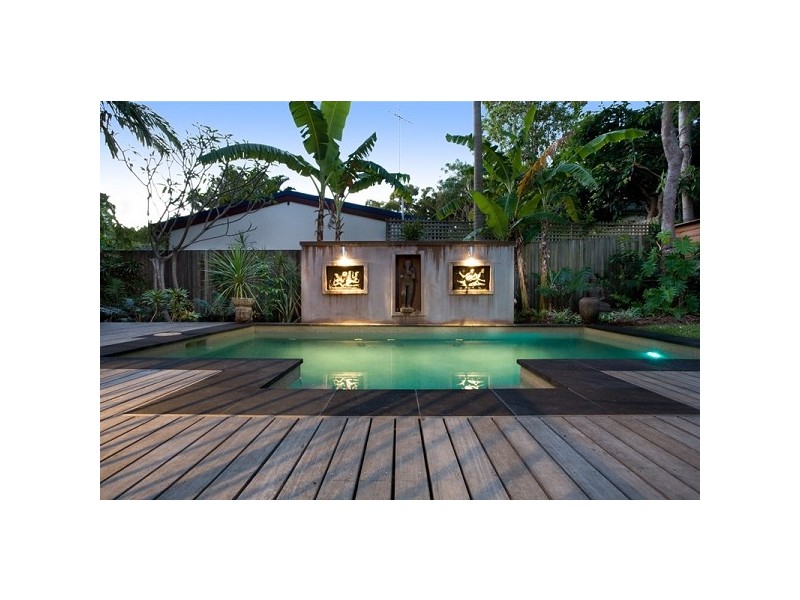 4 Duke St, Sunshine Beach QLD 4567