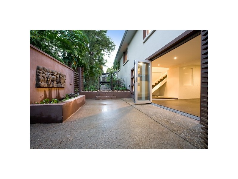 4 Duke St, Sunshine Beach QLD 4567