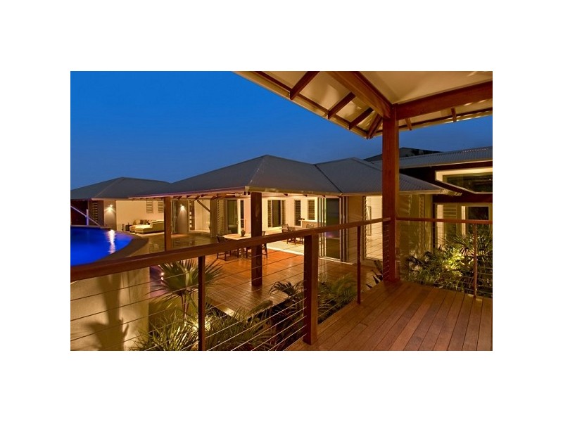 16 Treasure Cove, Noosa Heads QLD 4567