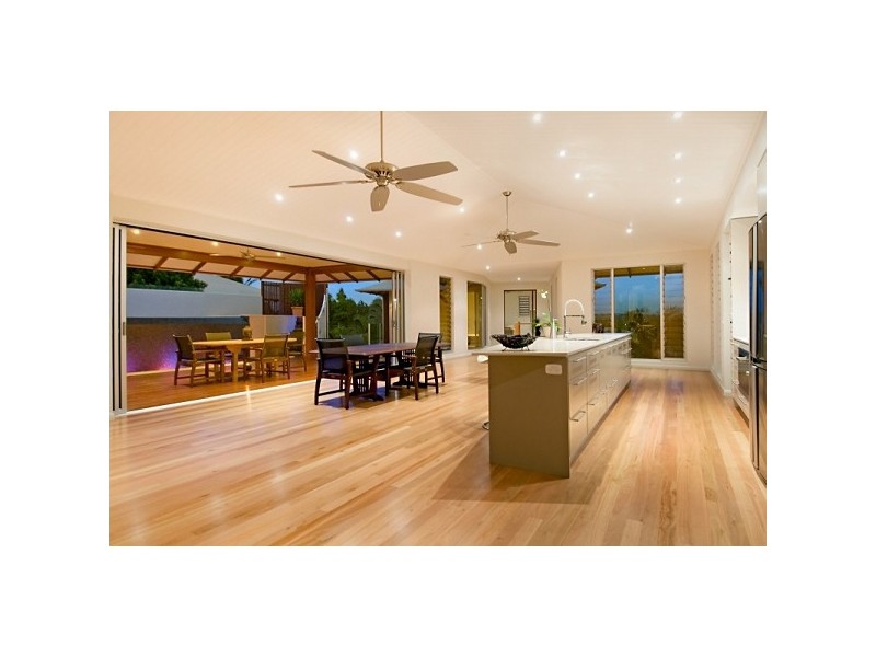 16 Treasure Cove, Noosa Heads QLD 4567