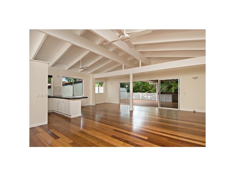 6 Dwyer St, Sunshine Beach QLD 4567