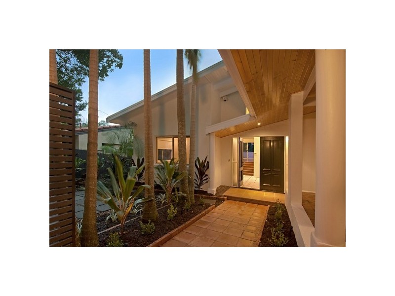 6 Dwyer St, Sunshine Beach QLD 4567