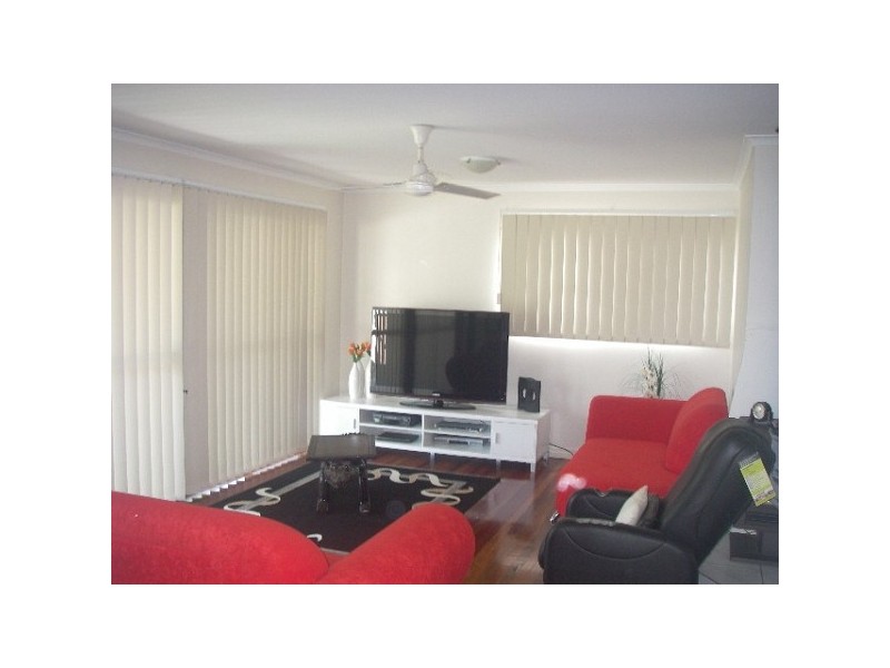 26 Wootton Cr, Springwood QLD 4127