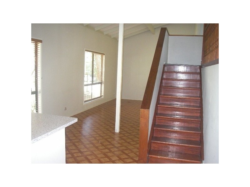 7 Hope Street, Kingston QLD 4114