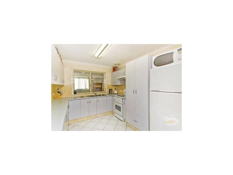 43 Westmoreland Blvd, Springwood QLD 4127