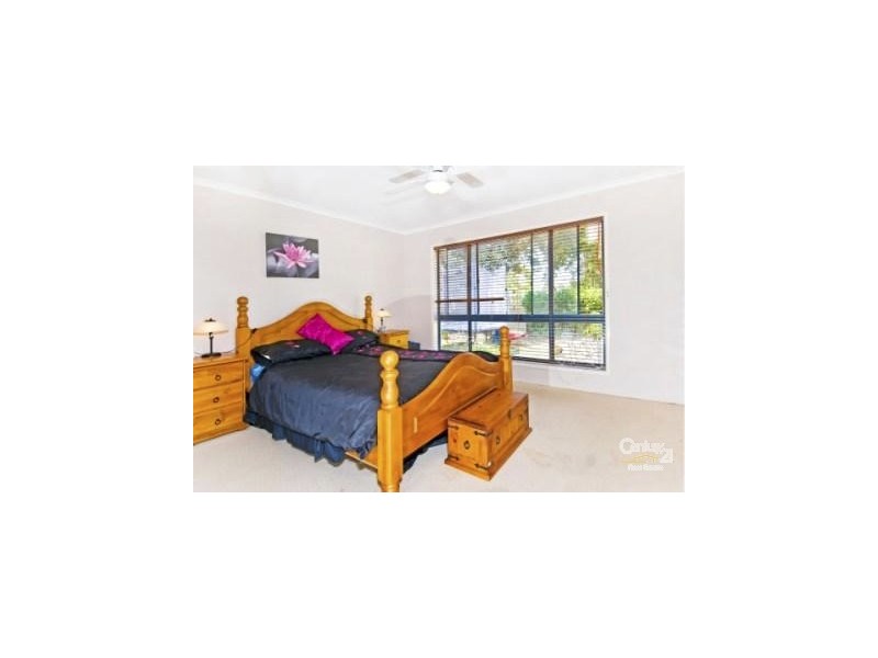 43 Westmoreland Blvd, Springwood QLD 4127