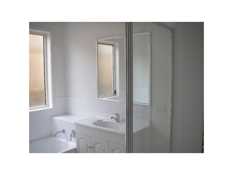 15 Benarkin Close, Waterford QLD 4133