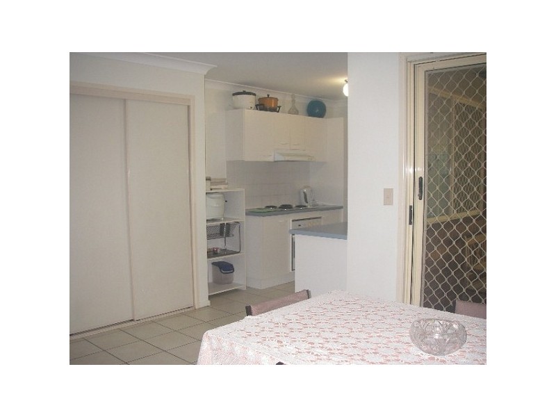 12 Greenlaw Place, Eight Mile Plains QLD 4113