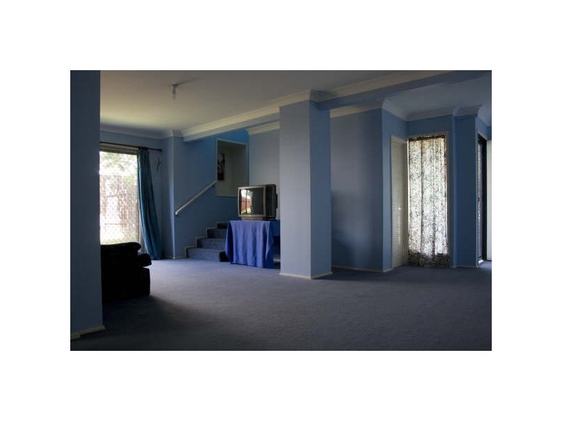 11 Ashvale Street, Kingston QLD 4114