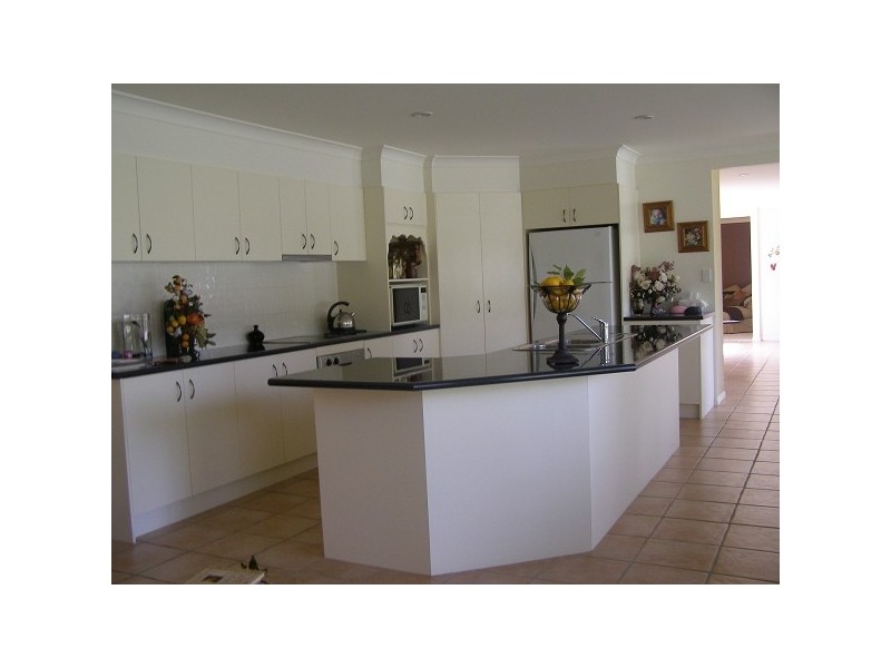 17 Simpson Way, Forest Lake QLD 4078