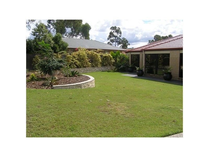 17 Simpson Way, Forest Lake QLD 4078