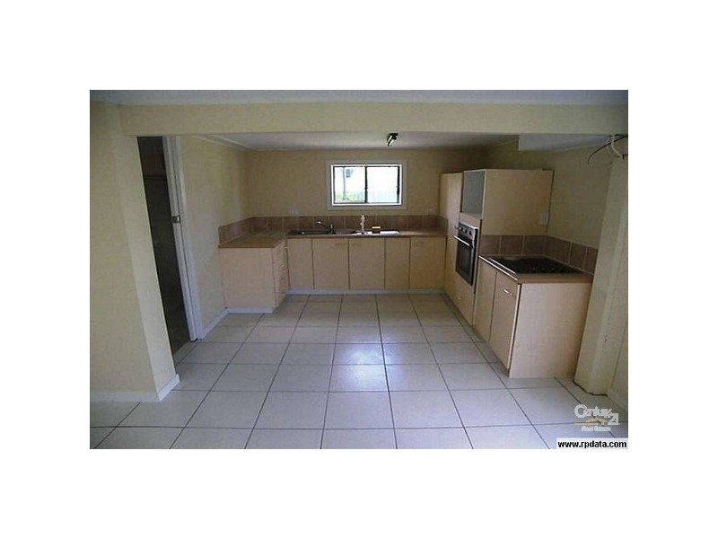 10 Woody Avenue, Kingston QLD 4114