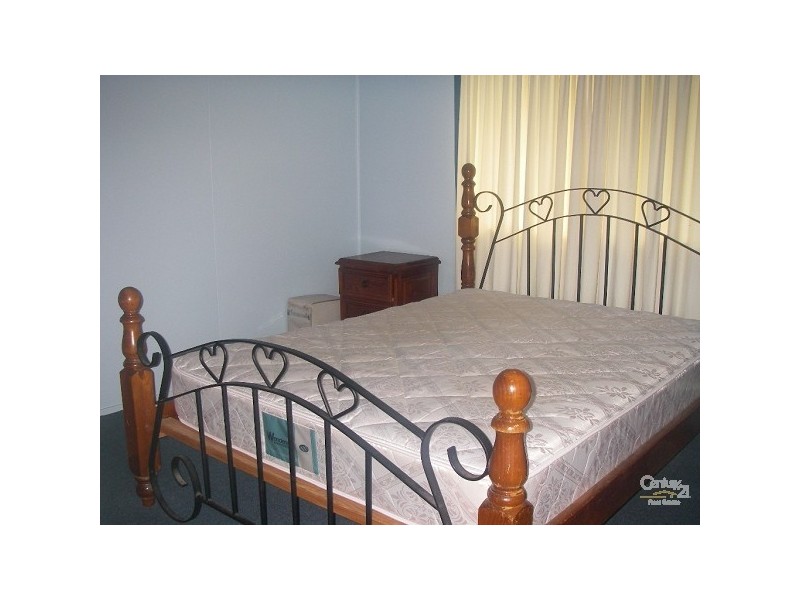 17 Eridani Ave, Kingston QLD 4114