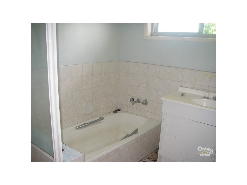 3 Narelle Cresent, Rochedale South QLD 4123