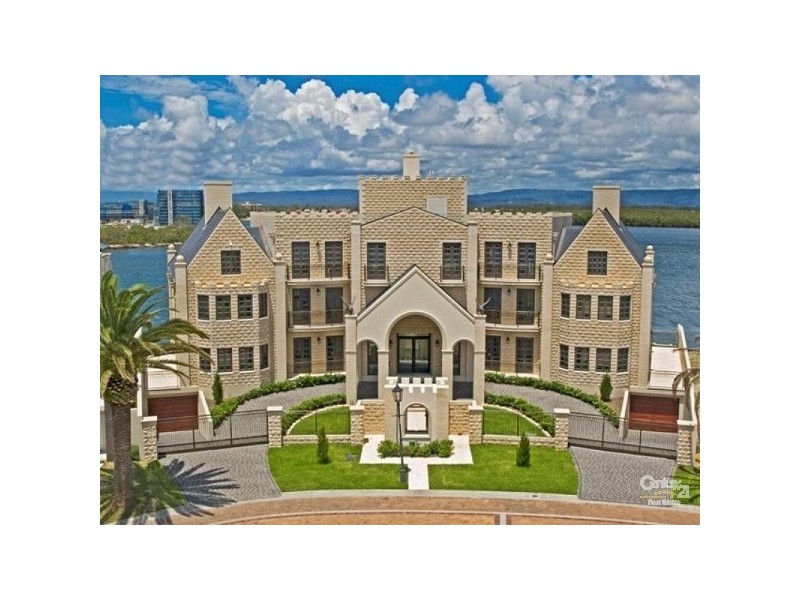 55 Knightsbridge, Paradise Point QLD 4216