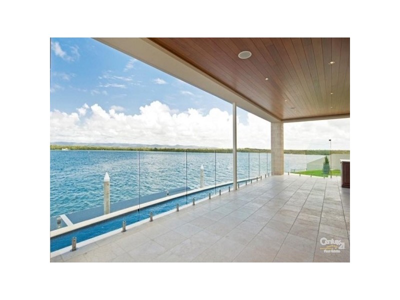 55 Knightsbridge, Paradise Point QLD 4216