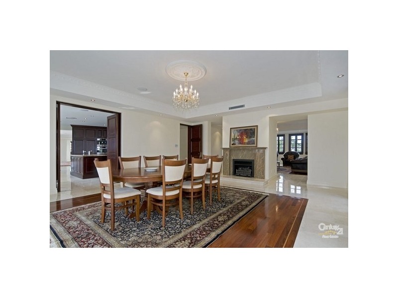 55 Knightsbridge, Paradise Point QLD 4216