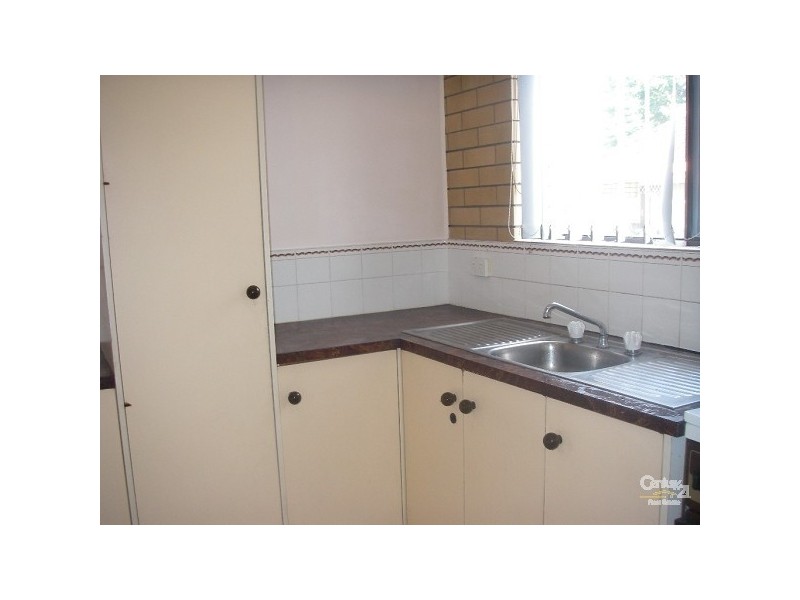 3/8 Arac, Woodridge QLD 4114