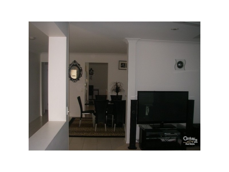 11 Tennesse Way, Berrinba QLD 4117