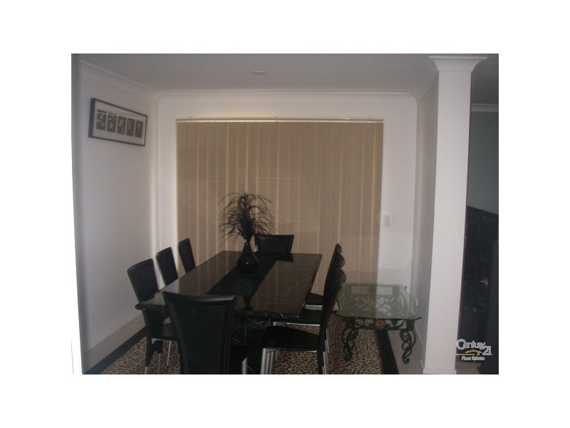 11 Tennesse Way, Berrinba QLD 4117