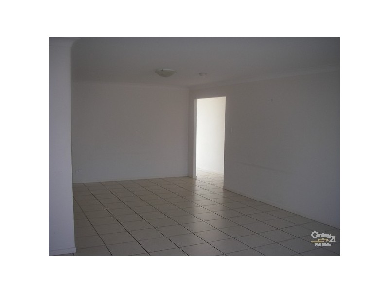 15 Benarkin, Waterford QLD 4133