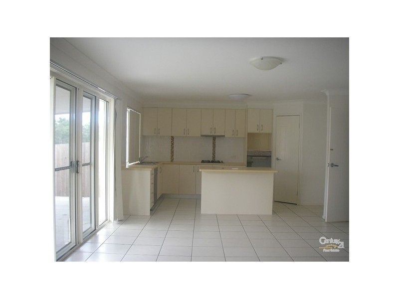 15 Benarkin, Waterford QLD 4133