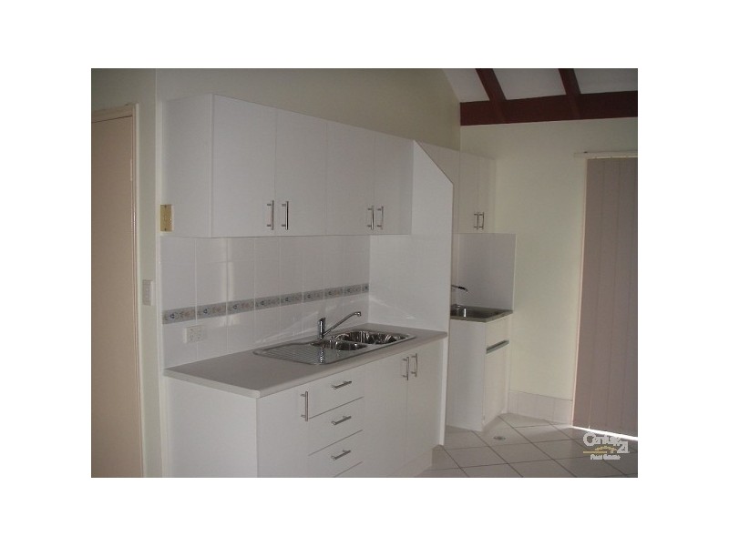 9/129 North Road, Woodridge QLD 4114