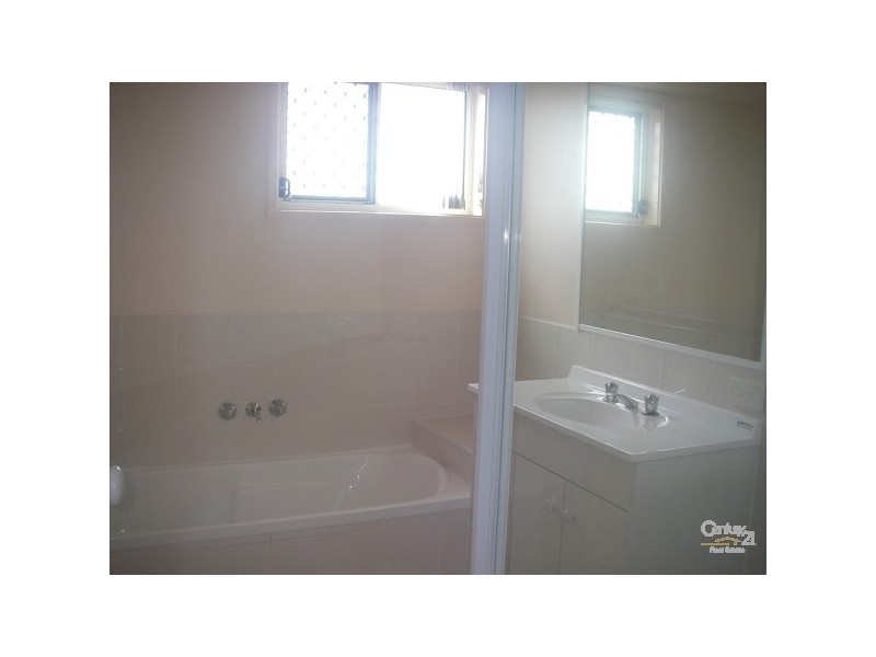 20 Farzana Place, Underwood QLD 4119