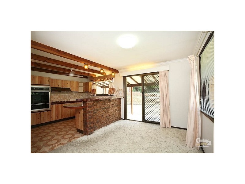 1 Hilarie Avenue, Springwood QLD 4127