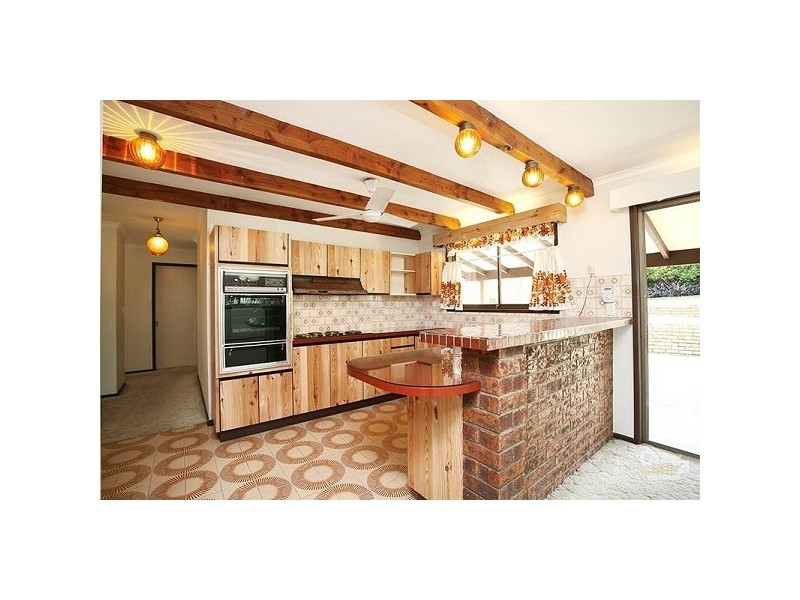 1 Hilarie Avenue, Springwood QLD 4127