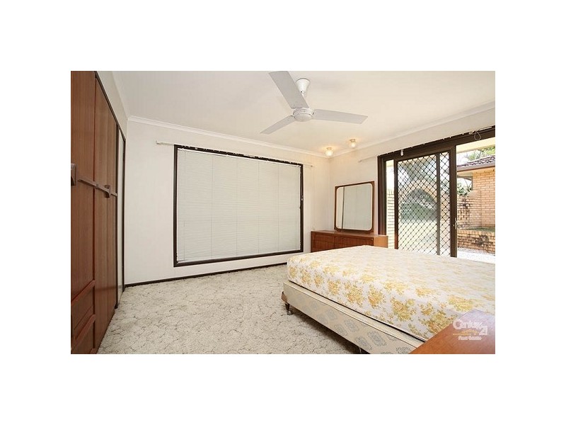 1 Hilarie Avenue, Springwood QLD 4127