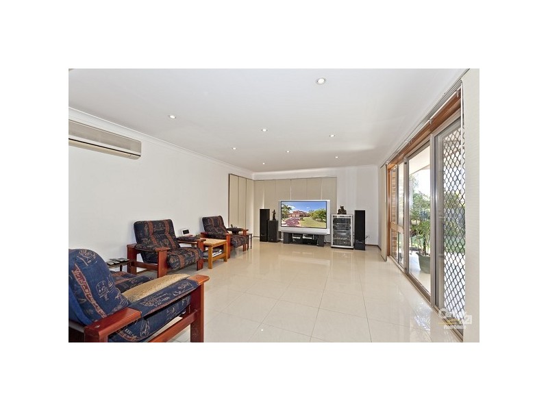 5 Hickory Place, Calamvale QLD 4116