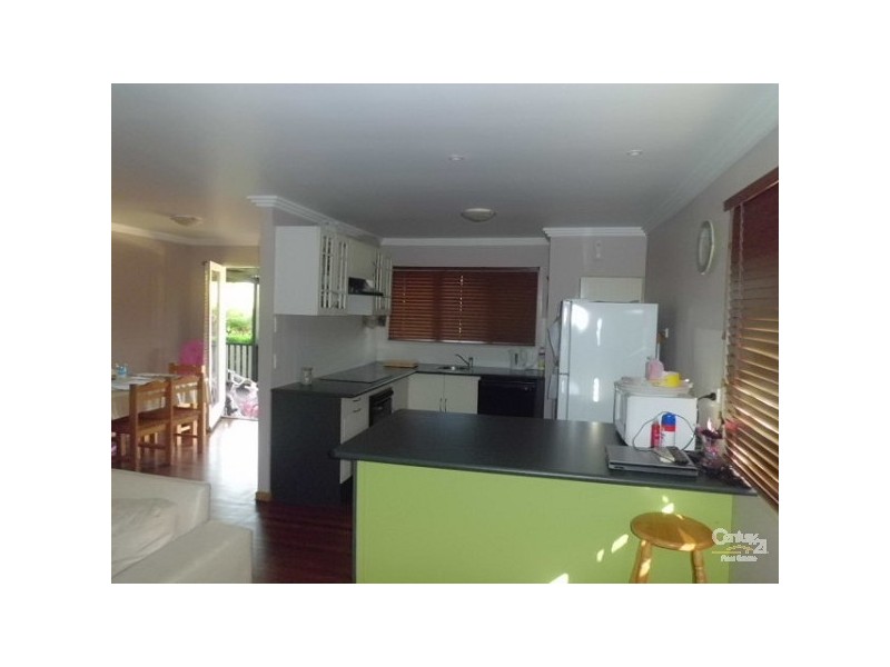 17 Hibiscus Street, Kingston QLD 4114