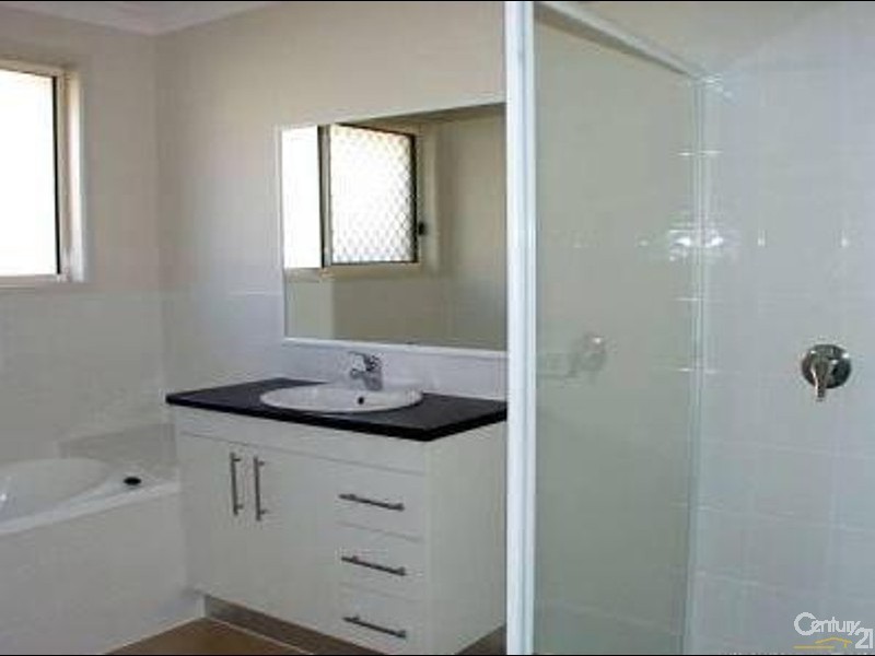 26 Rethan Ct, Marsden QLD 4132