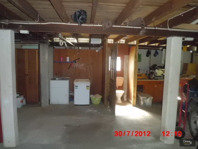 20 Caesar Street, Kingston QLD 4114