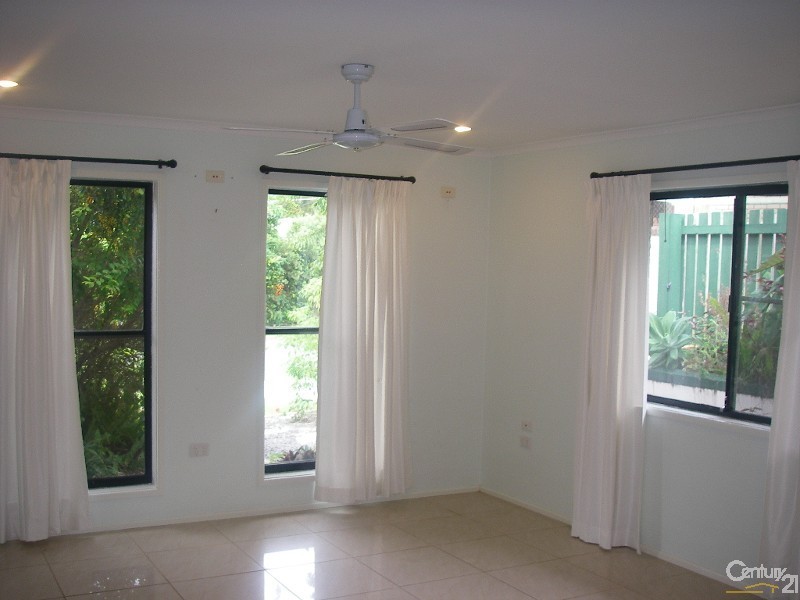 19 Edgeware Dr, Rochedale South QLD 4123