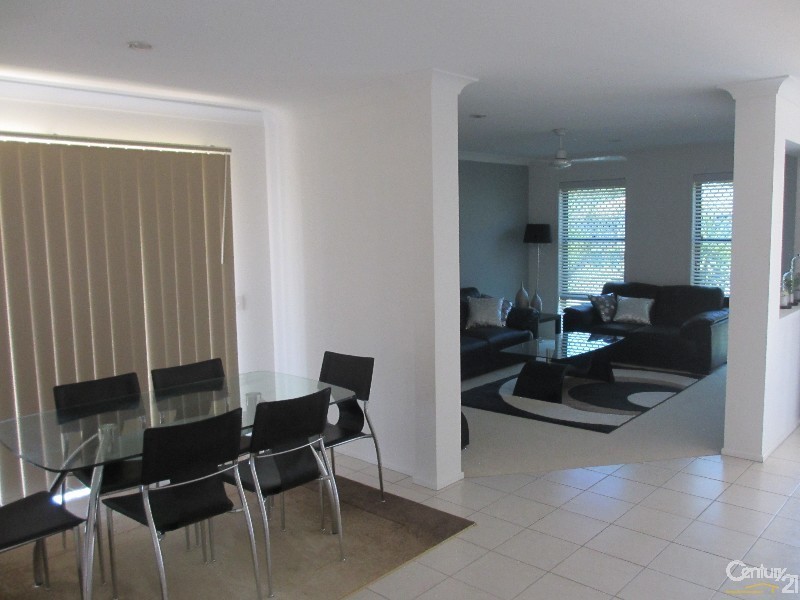 11 Tennessee Way, Berrinba QLD 4117
