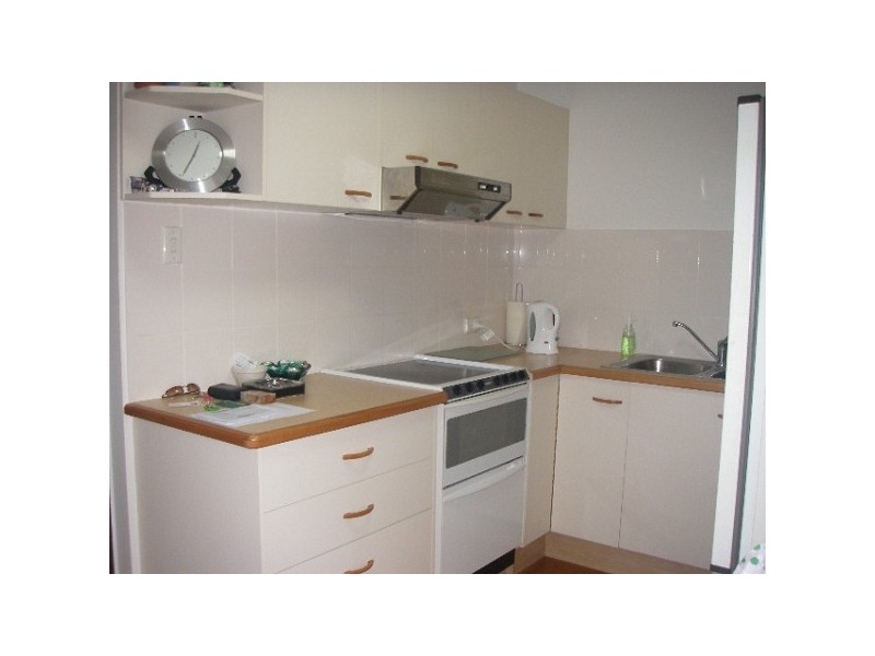 7/28 Defiance Rd, Logan Central QLD 4114