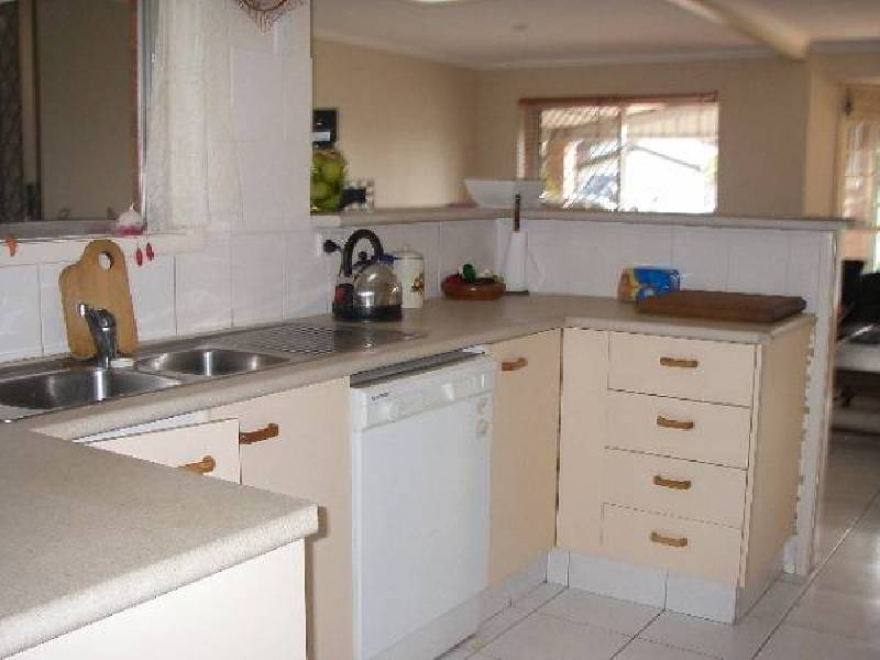 16 SUNSET STREET, Rochedale South QLD 4123