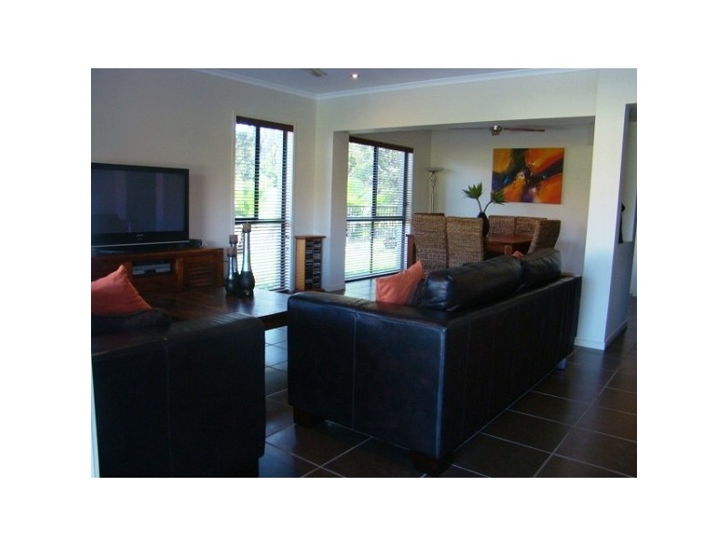 3 Thomson Place, Peregian Springs QLD 4573