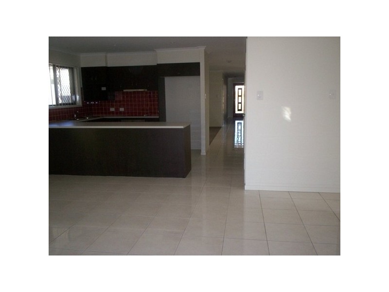 8 Sandhurst Crescent, Peregian Springs QLD 4573