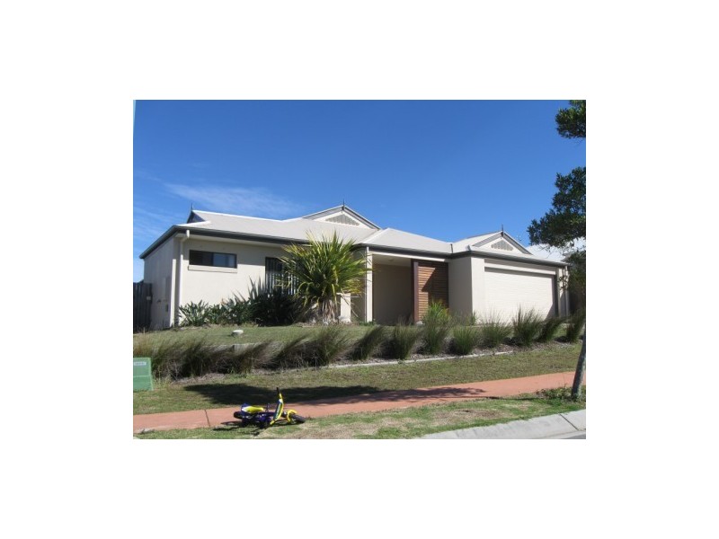 10 Selkirk Way, Peregian Springs QLD 4573