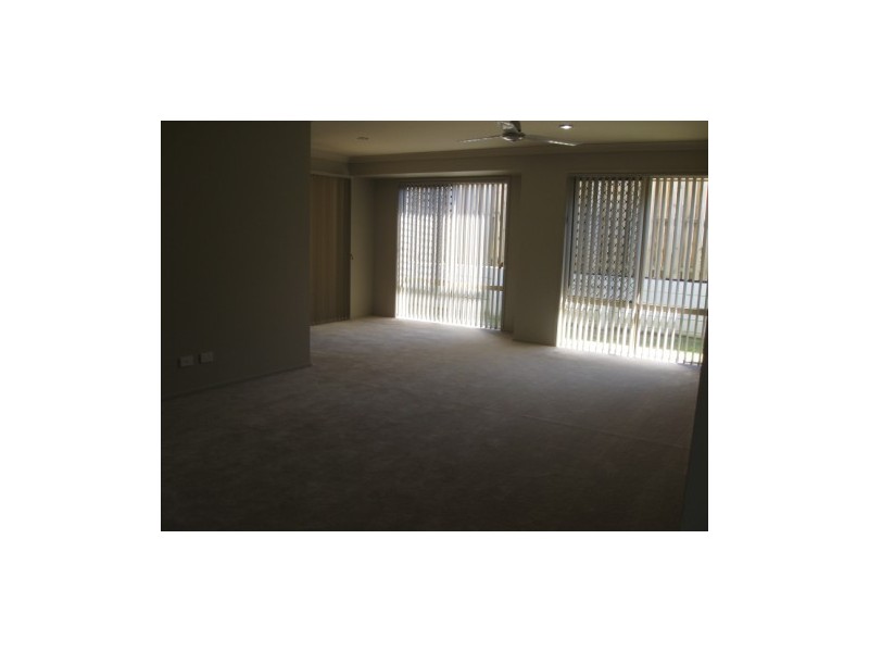 11 Kingsmill Circuit, Peregian Springs QLD 4573