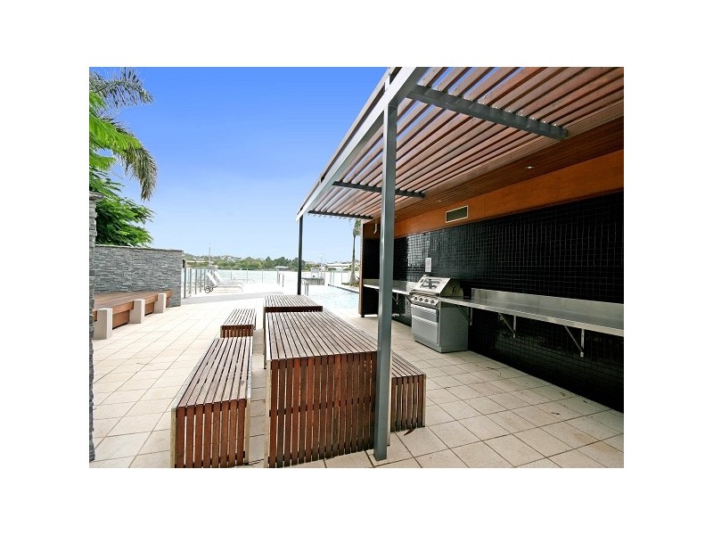 110/35 Harbour RD, Hamilton QLD 4007